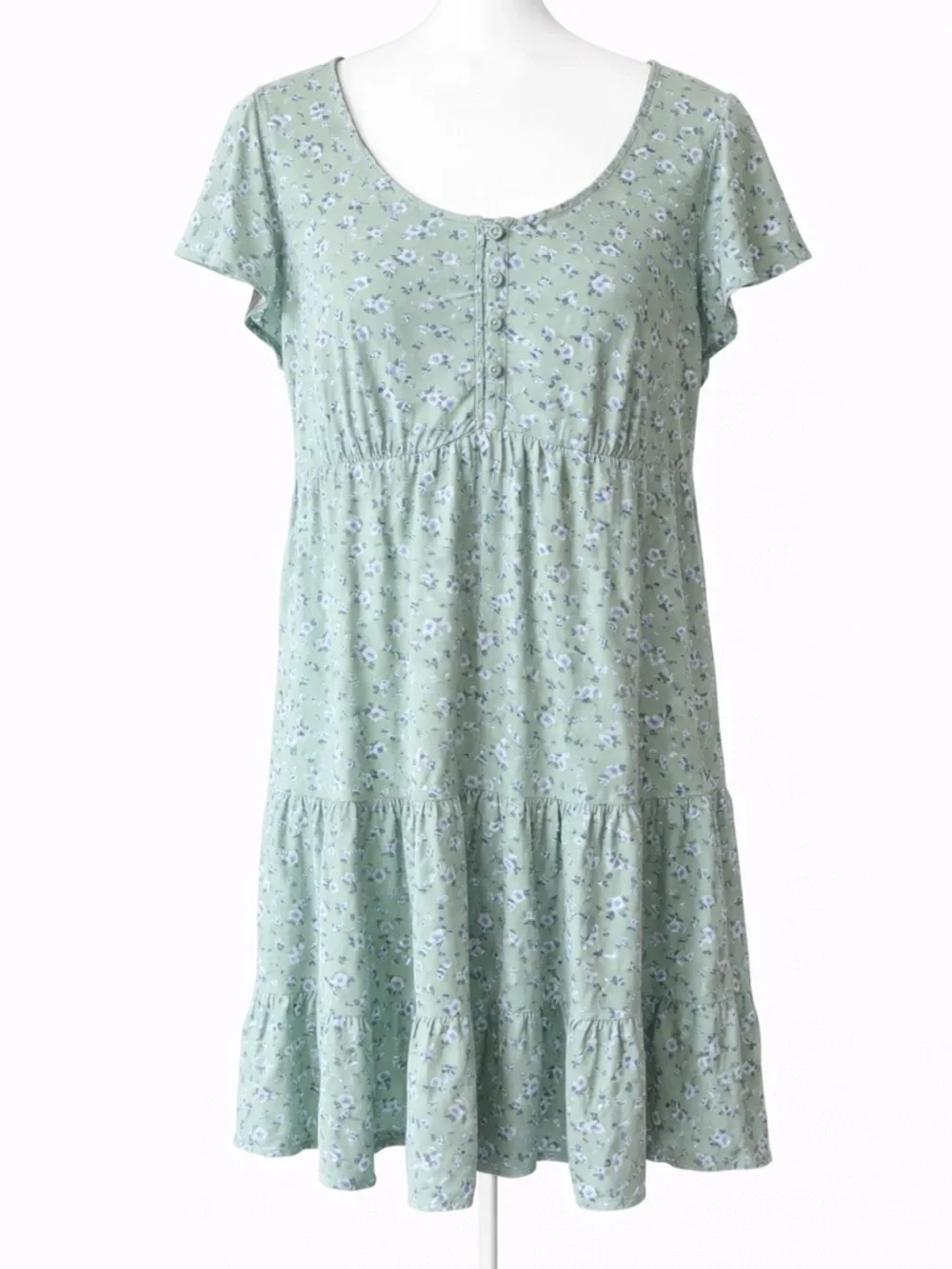 Aeropostale Light Green Floral Tiered Mini Dress size medium - Picture 1 of 7